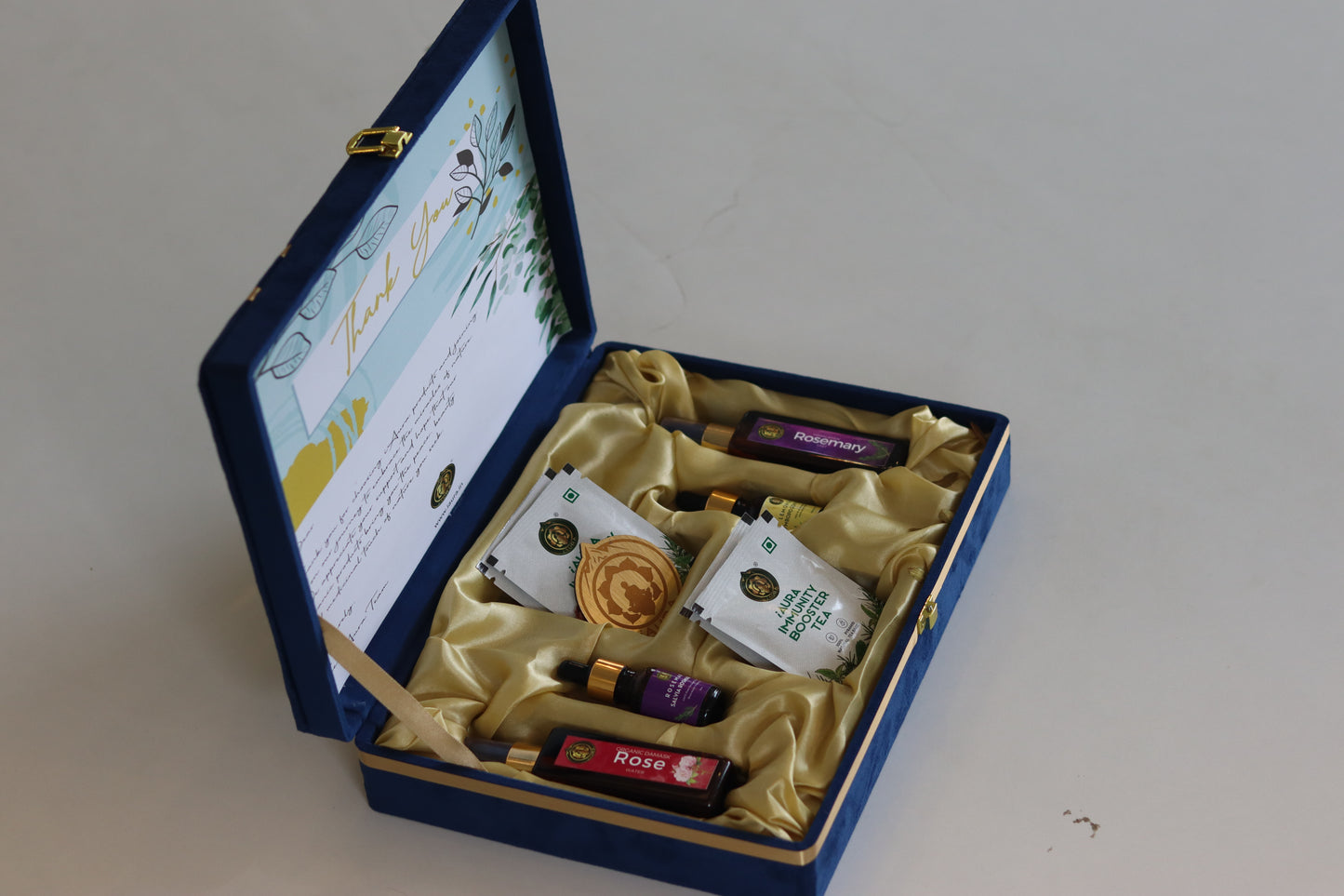 iAURA gifts set Combo of Herbal: Elevate Gifting to an Art Form